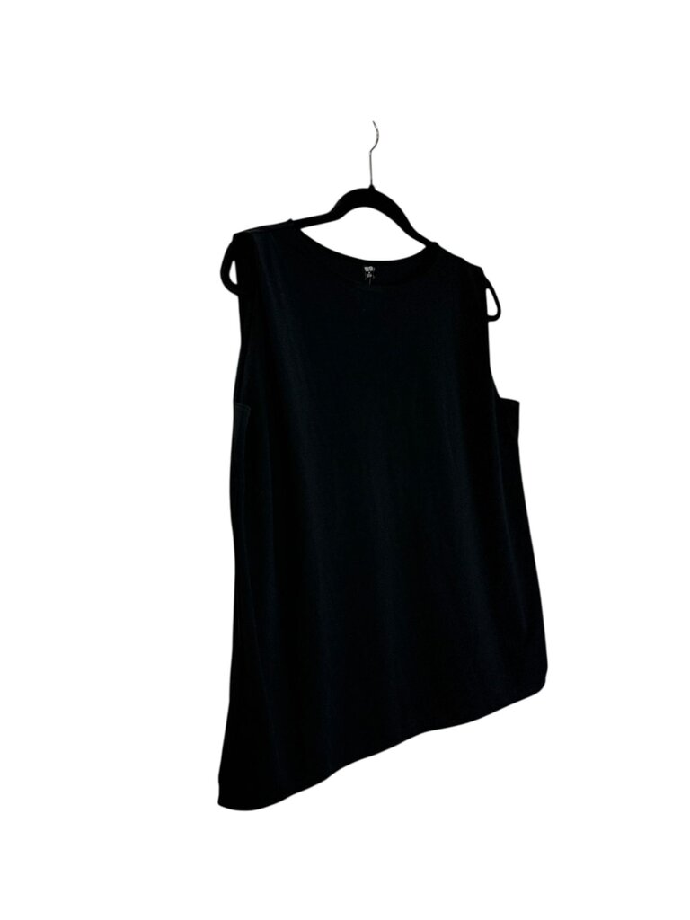 UNIQLO SLEEVELESS TOP