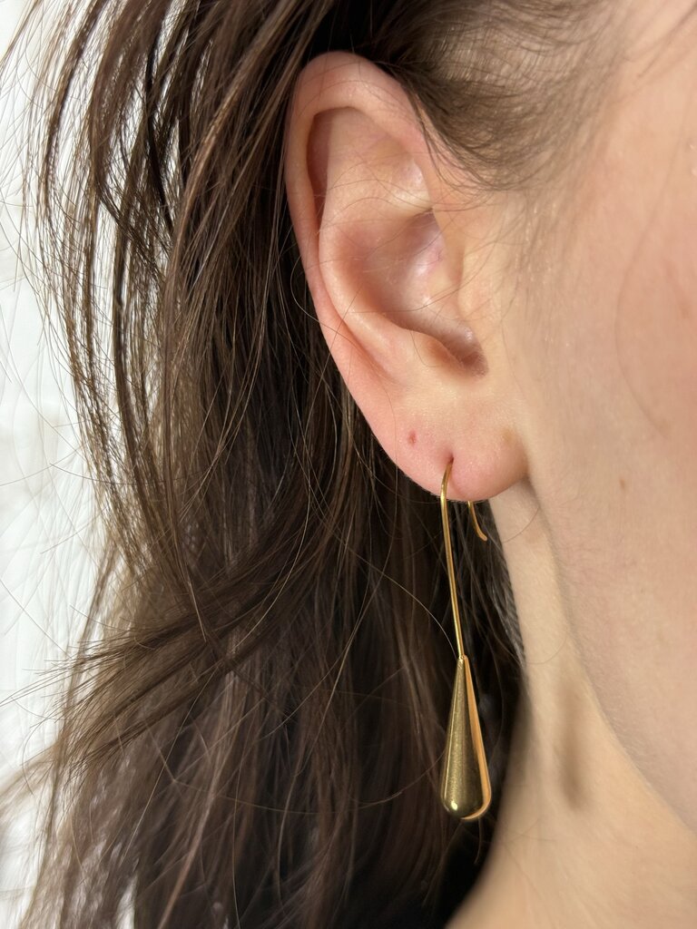 TEARDROP EARRING