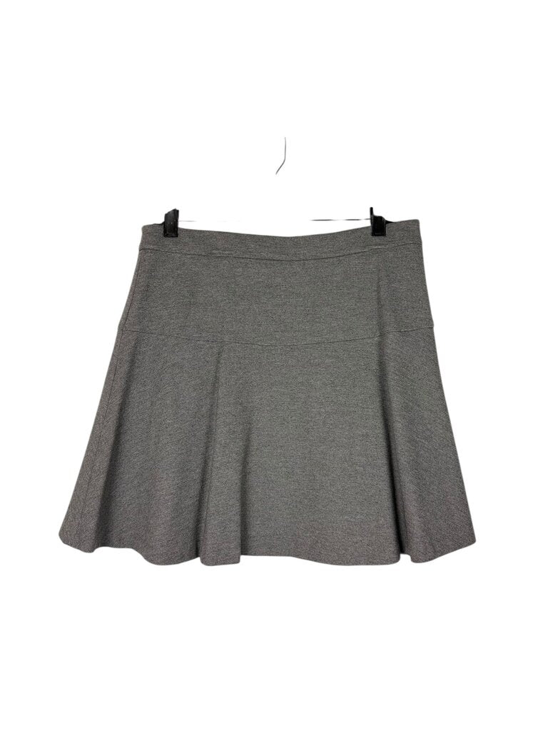 BANANA REPUBLIC FIT FLARE MINI SKIRT