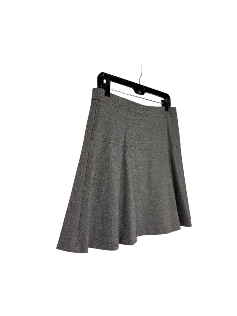 BANANA REPUBLIC FIT FLARE MINI SKIRT