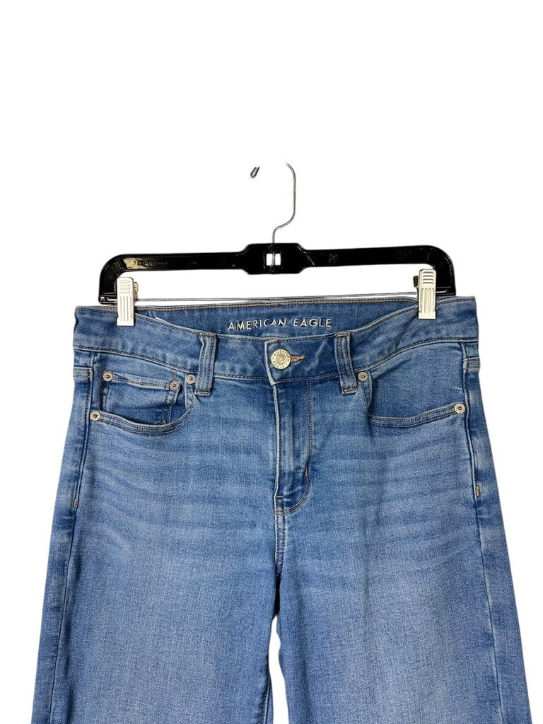 AMERICAN EAGLE FAVORITE BOYFRIEND JEANS