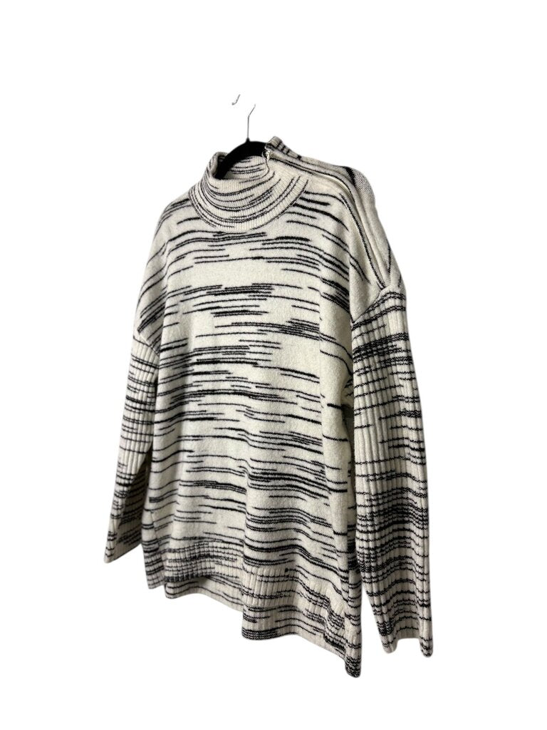 T BY TALBOTS WOOL BLEND SWEATER