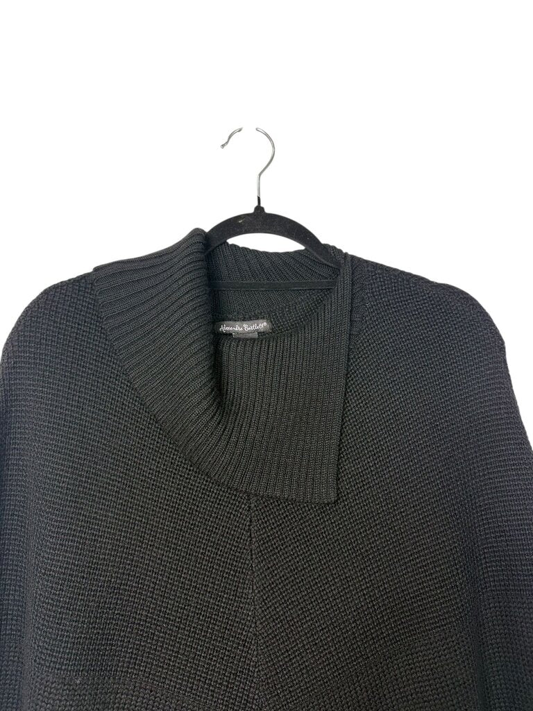 ALEXANDRA BARLETT FRINGE WOOL PONCHO