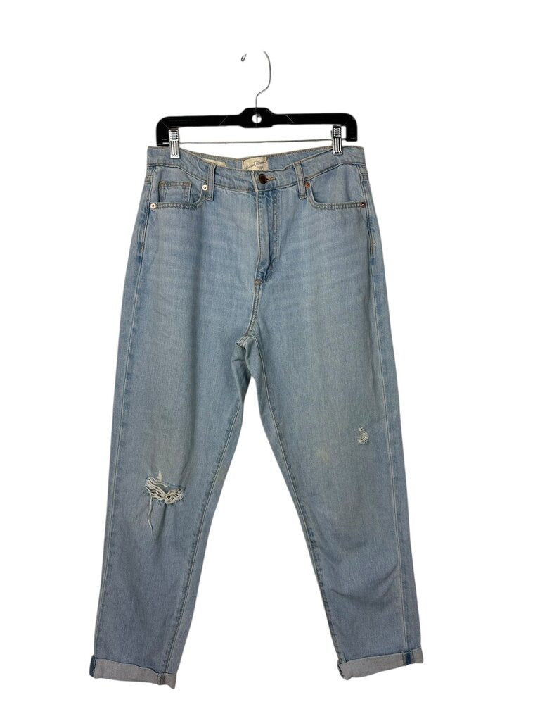 UNIVERSAL THREAD DISTRESSED BOYFRIEND JEANS