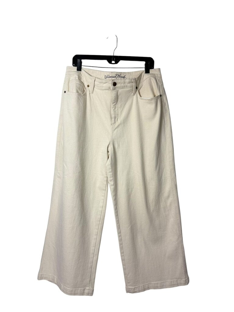 UNIVERSAL THREAD STRAIGHT LEG JEAN