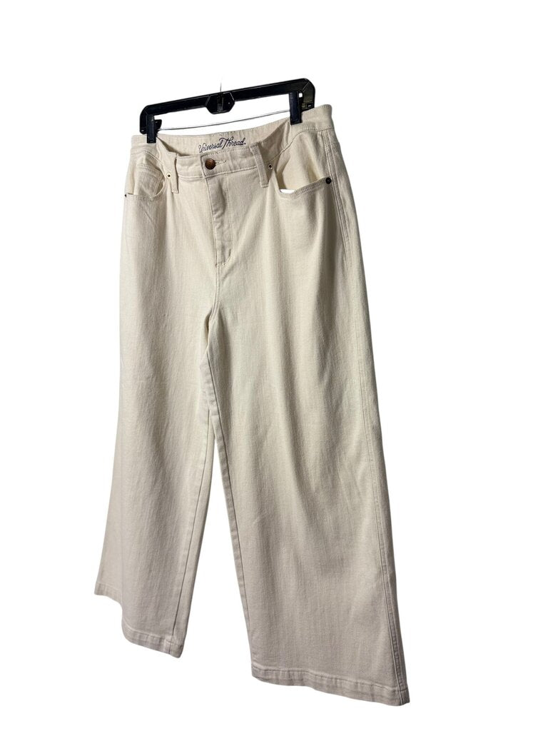 UNIVERSAL THREAD STRAIGHT LEG JEAN