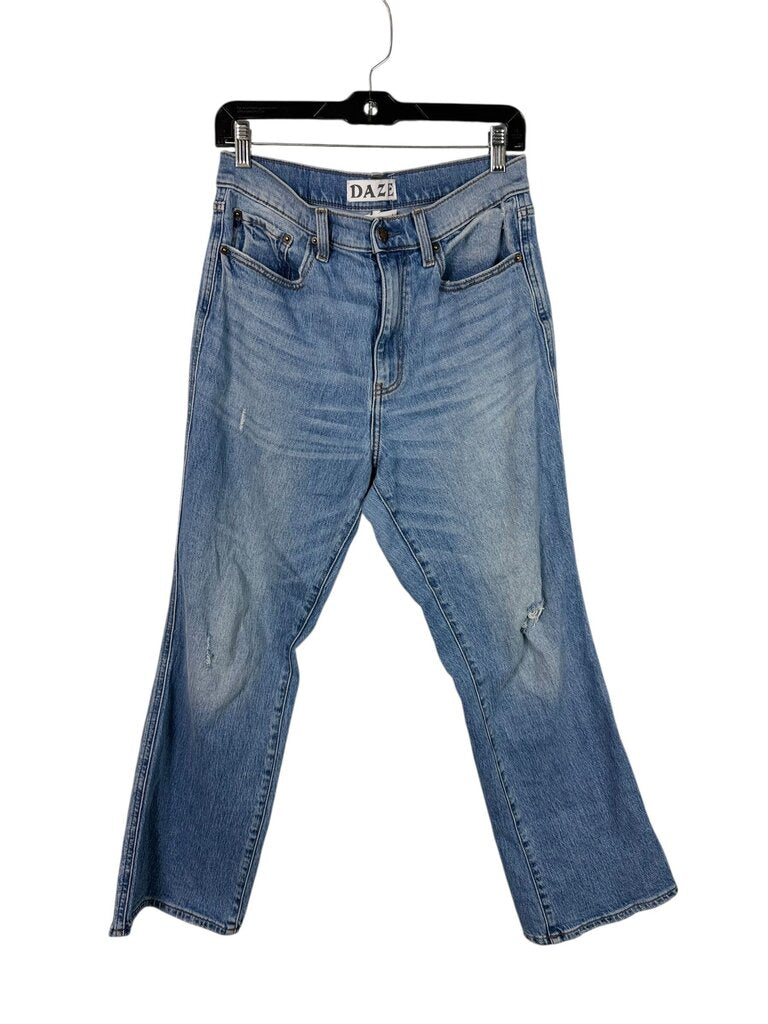 DAZE FLARE LIGHTLY DISTRESSED JEANS