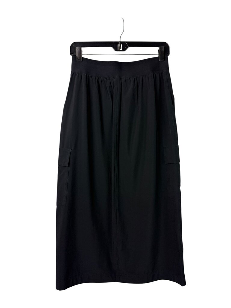 ATHLETA PULL ON CARGO MIDI SKIRT
