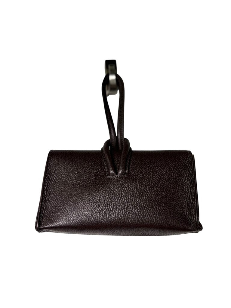 KNOT CLOSURE LEATHER WRISTLET