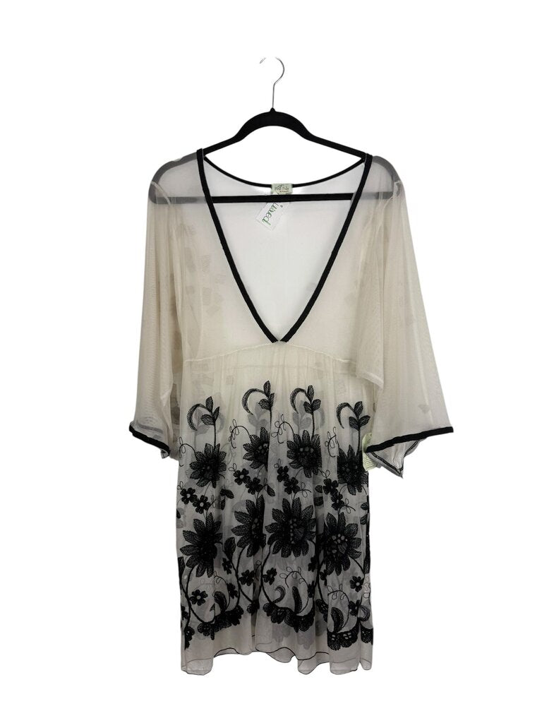 PETIT POIS SHEER EMBROIDERED COVER UP
