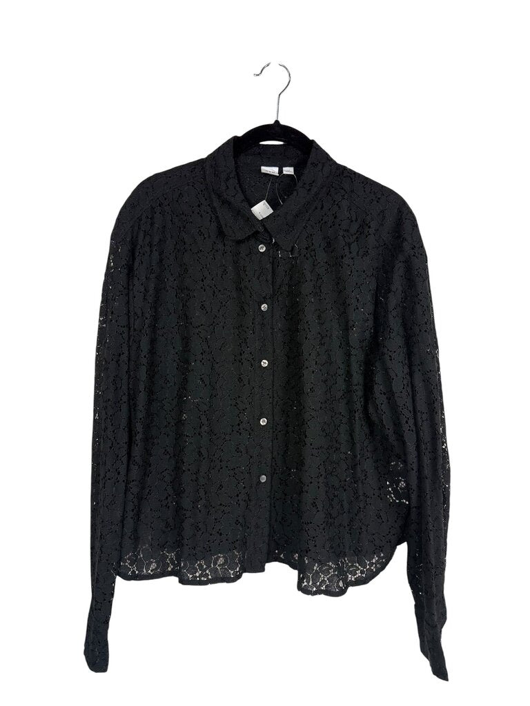 GAP LACE BUTTON DOWN