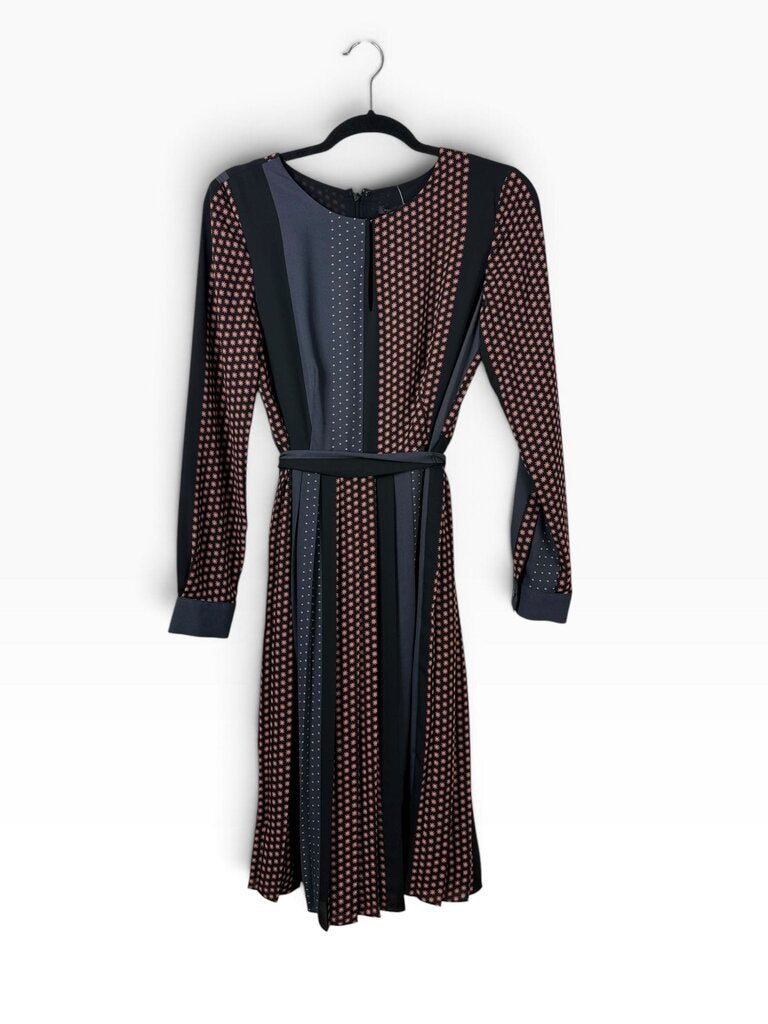 ANN TAYLOR PLEATED FLORAL DRESS