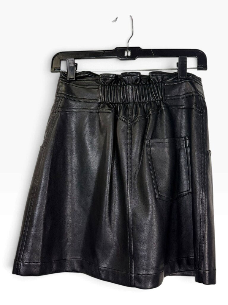 DOLCE CABO TIE WAIST PLEATHER SKIRT