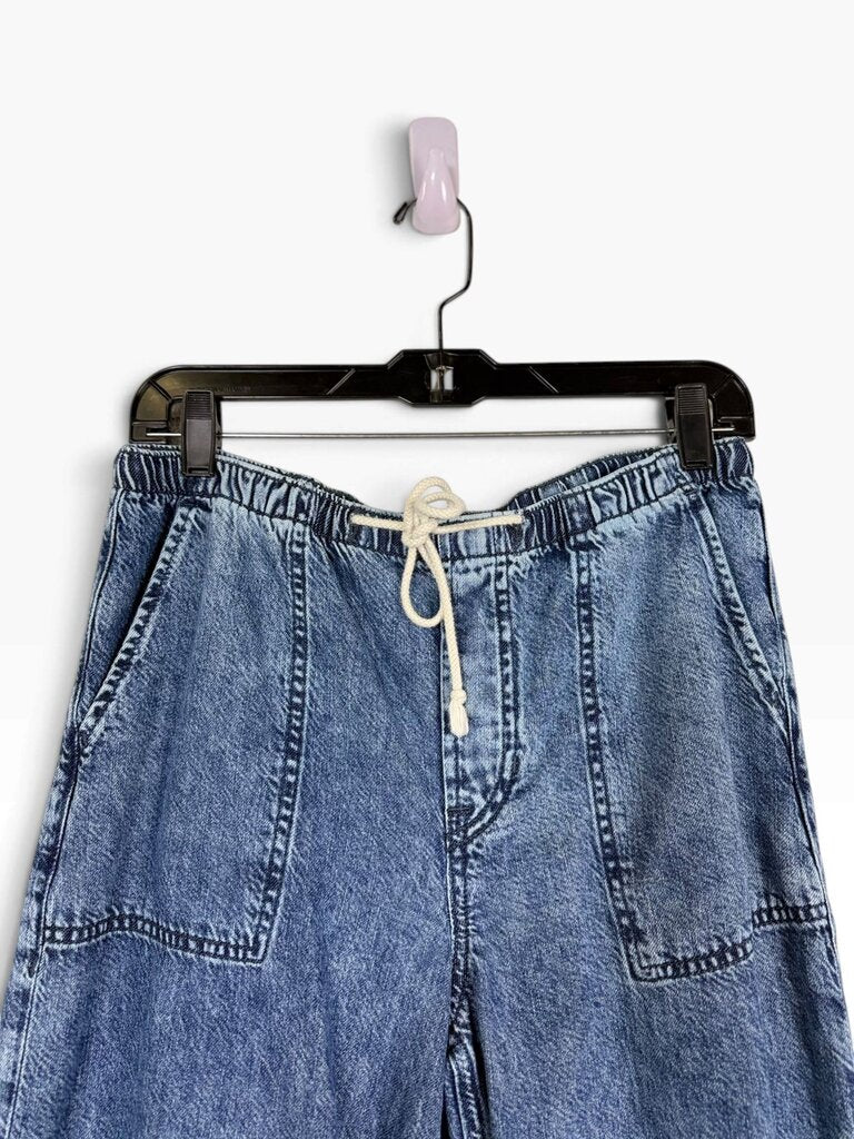 GAP "SUPER LIGHT WEIGHT WIDE LEG" JEANS