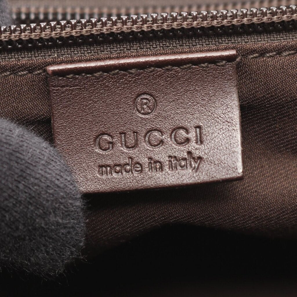 AUTHENTIC GUCCI MONOGRAM FLAT MESSENGER BAG