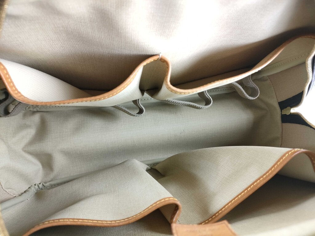 LOUIS VUITTON DEAVILLE MONOGRAM BAG