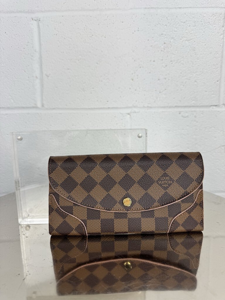Louis Vuitton Ebene Caissa Wallet