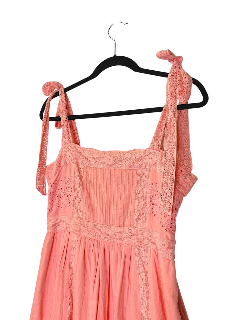 LOVESHACK FANCY EYELET & LACE TIERED MAXI DRESS