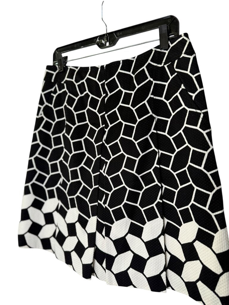 TALBOTS GEO PRINT A LINE SKIRT
