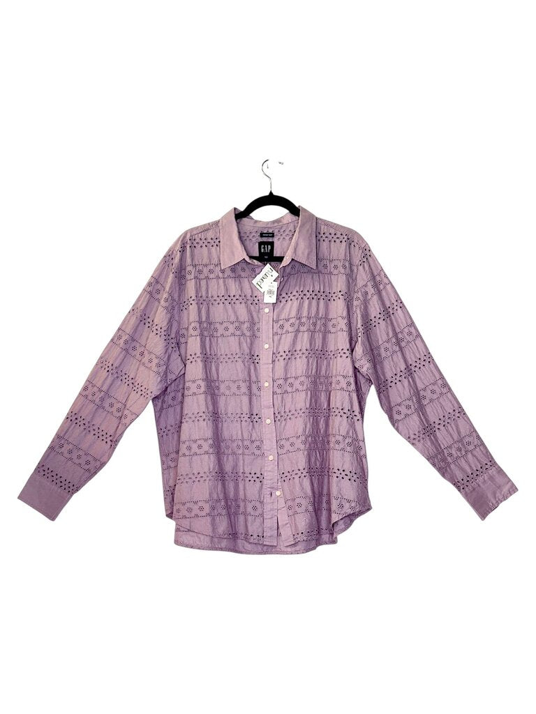GAP EYELET BUTTON DOWN