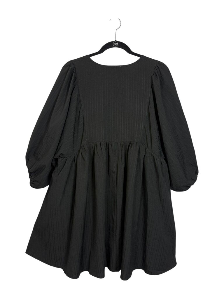 ENTRO TONE ON TONE BABYDOLL DRESS