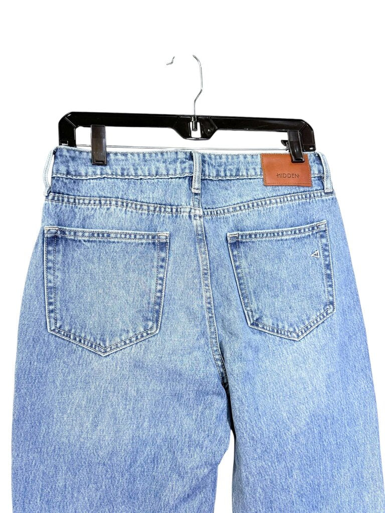 HIDDEN SPLIT KNEE JEAN