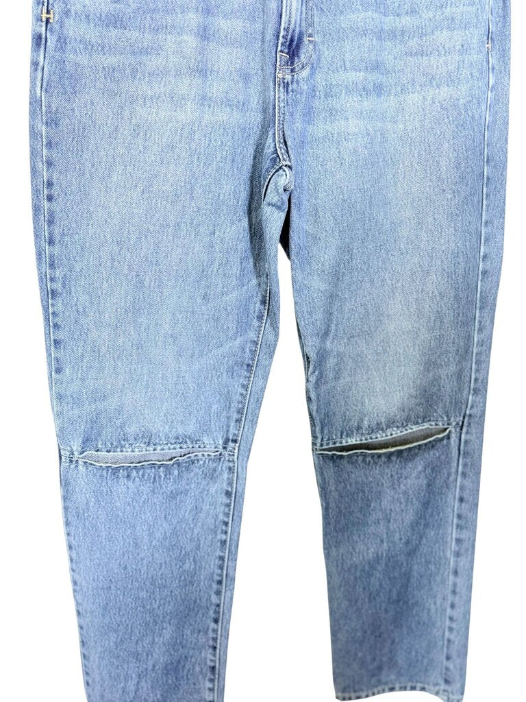 HIDDEN SPLIT KNEE JEAN