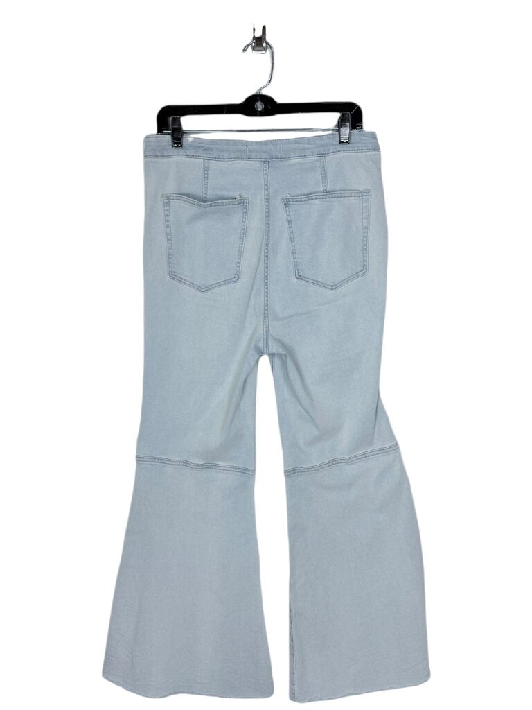 WE THE FREE BELL BOTTOM JEANS