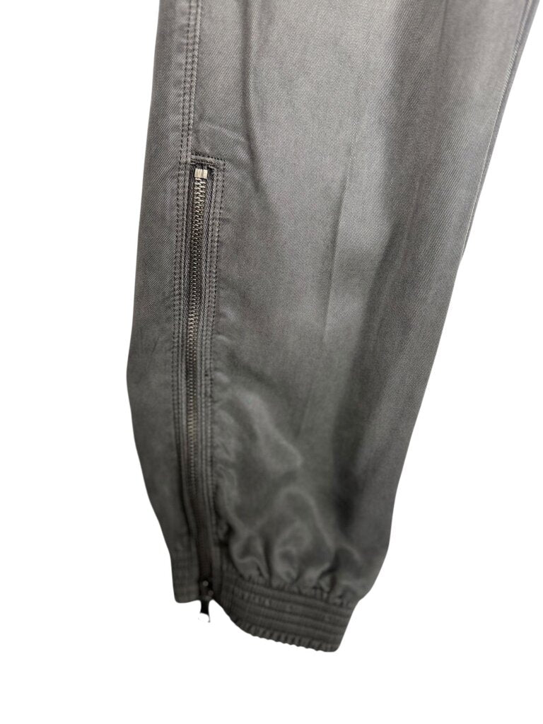 7 FOR ALL MANKIND PLEATED ZIP JOGGER