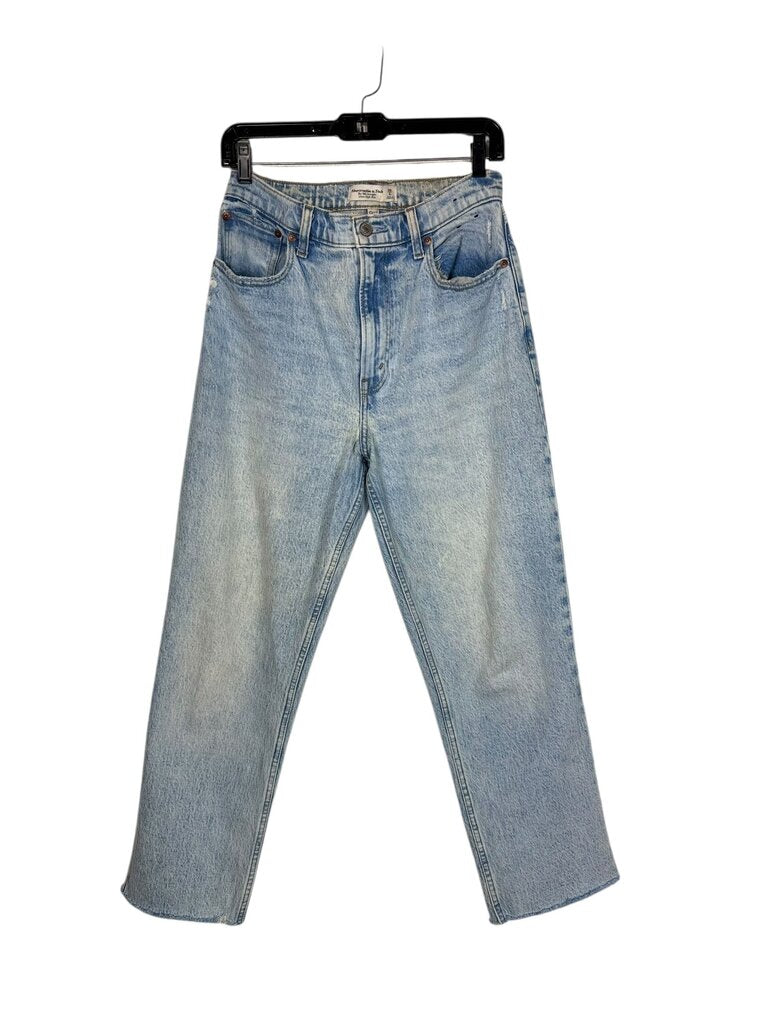 A&F HIGH RISE 90'S STRAIGHT JEAN