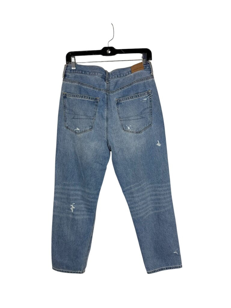 AMERICAN EAGLE MOM JEAN
