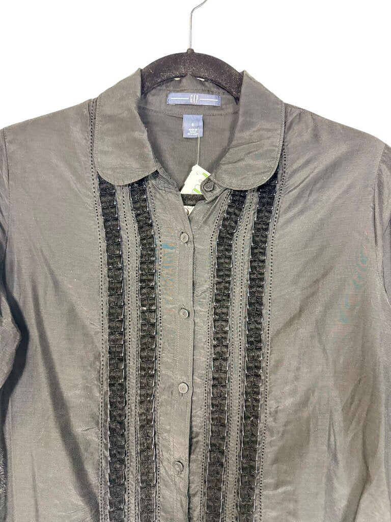 GAP VELVET BUTTON DOWN
