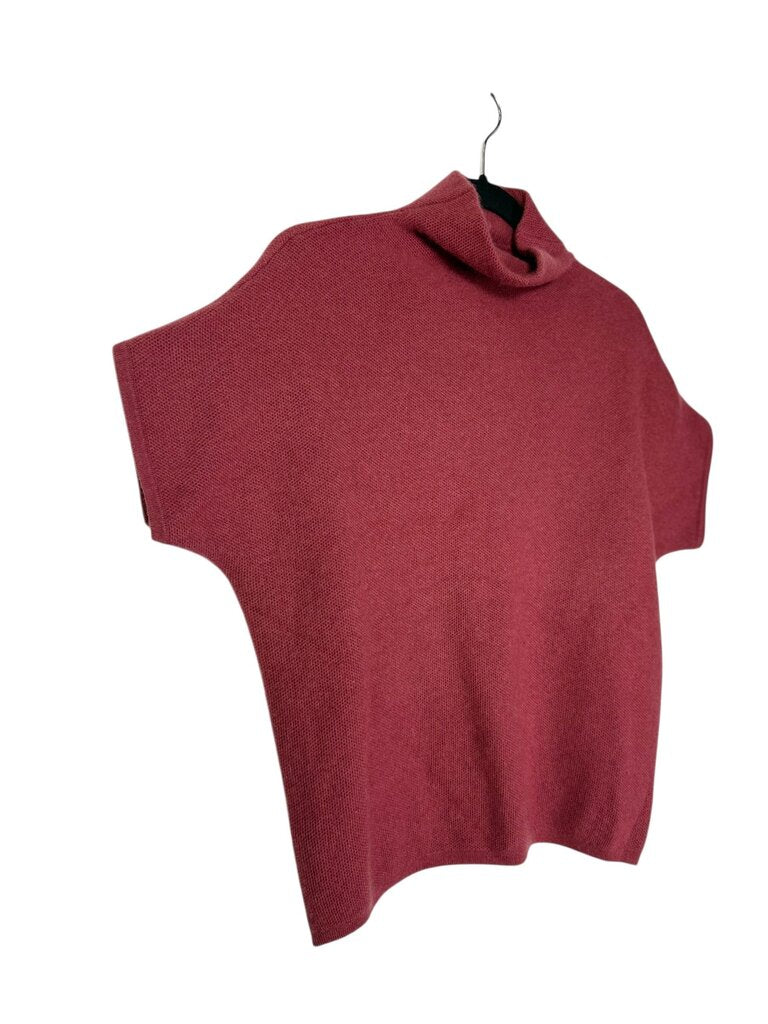 TAHARI CASHMERE SWEATER