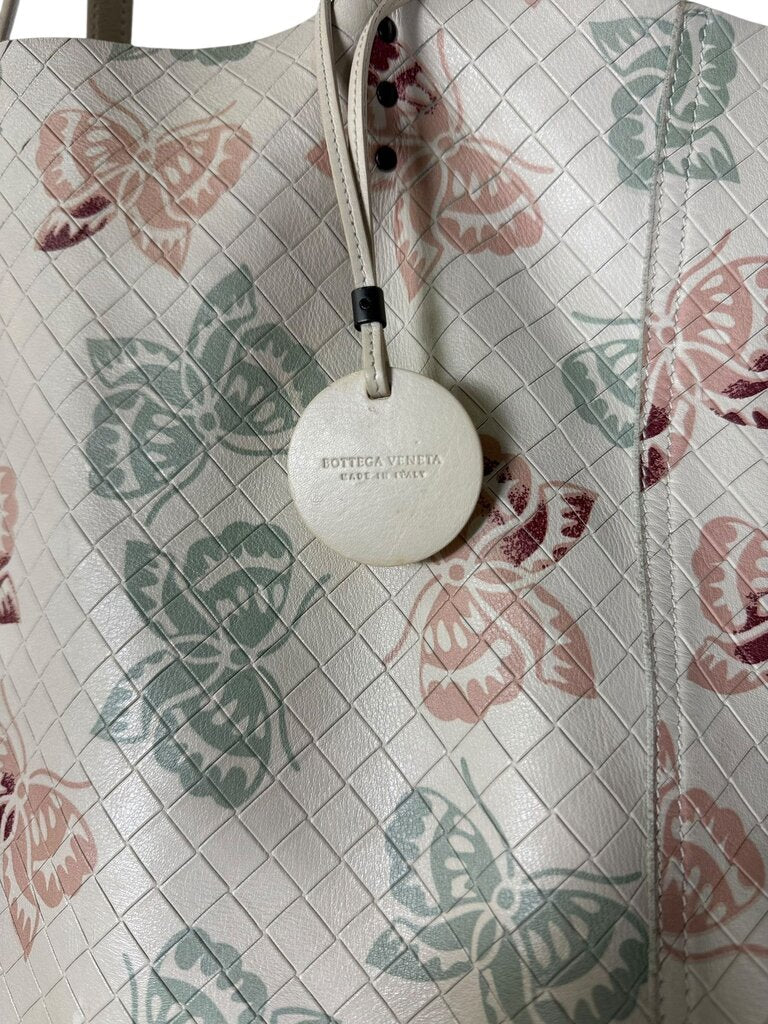 AUTHENTIC BOTTEGA VENETA INTRECCIATO BUTTERFLY BAG