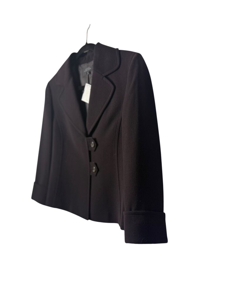 TAHARI CROPPED BUTTON JACKET