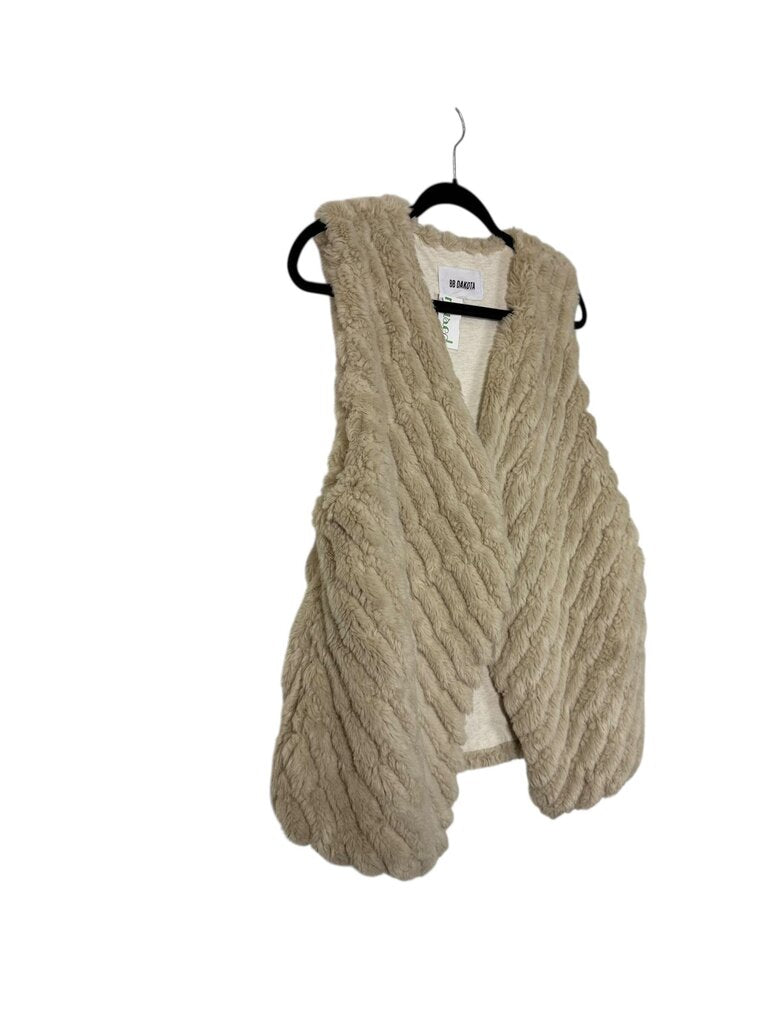 BB DAKOTA FAUX FUR VEST
