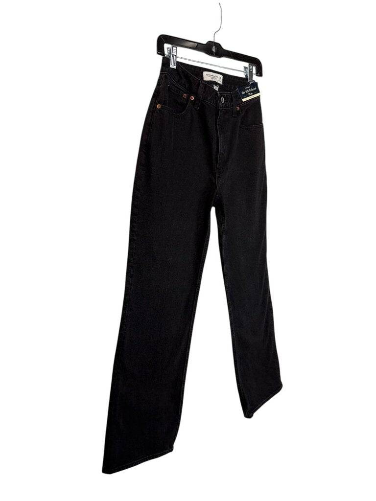 ABERCROMBIE & FITCH "90S RELAXED JEAN"
