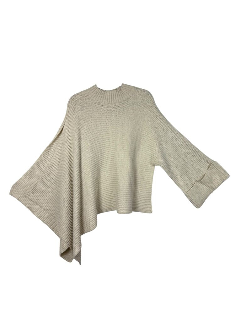 DO EVERYTHING IN LOVE ASYM SWEATER