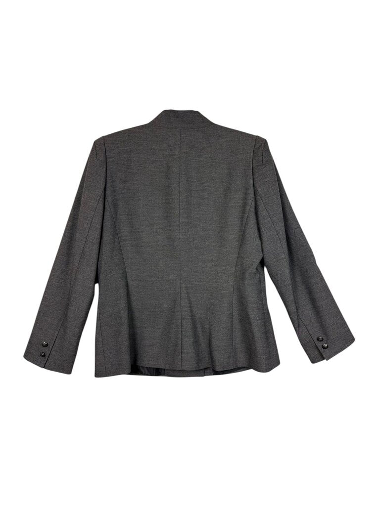 TAHARI DOUBLE BREASTED BLAZER