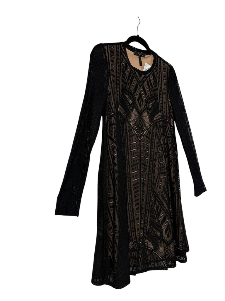 BCBGMAXAZRIA LACE SHIFT DRESS