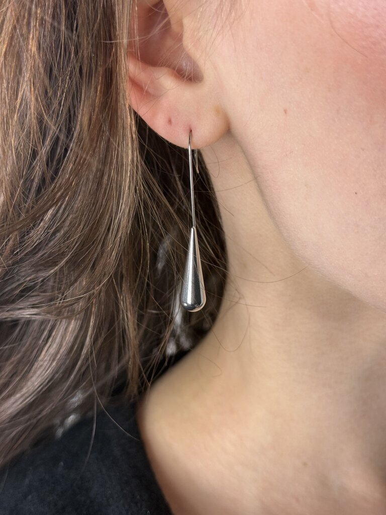 TEARDROP EARRING
