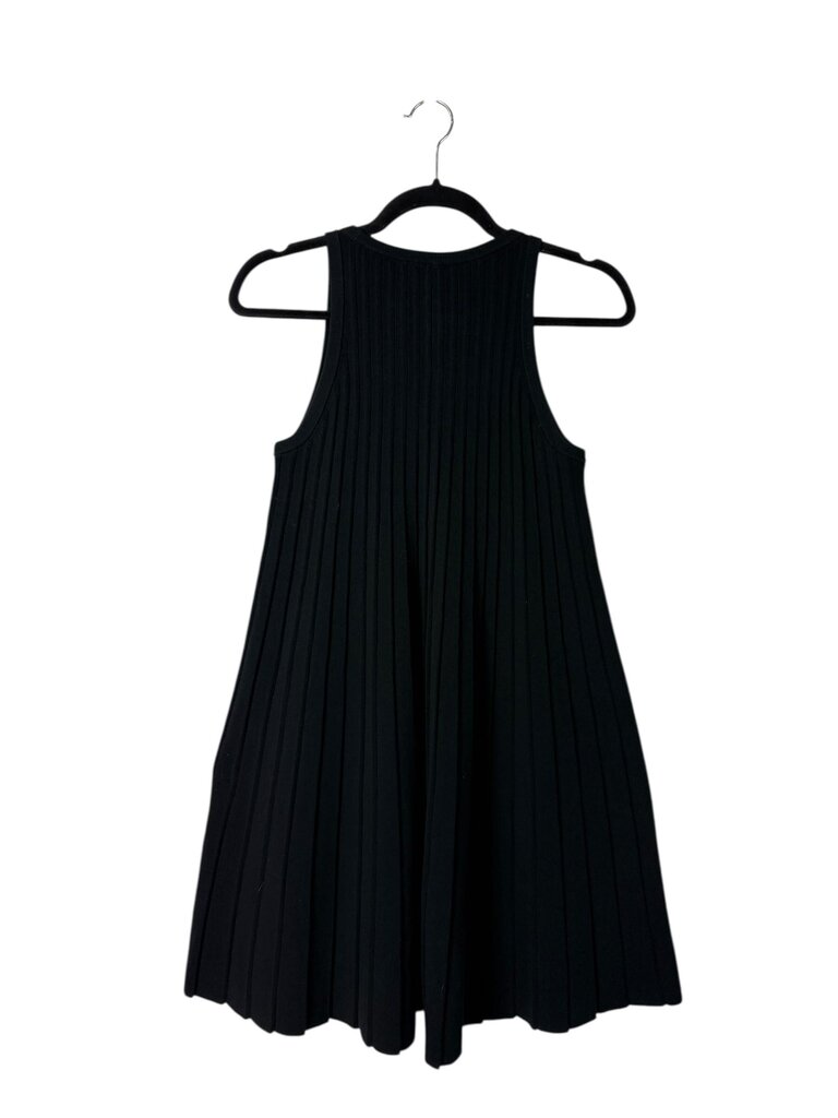COS SLEEVELESS PLEATED DRESS