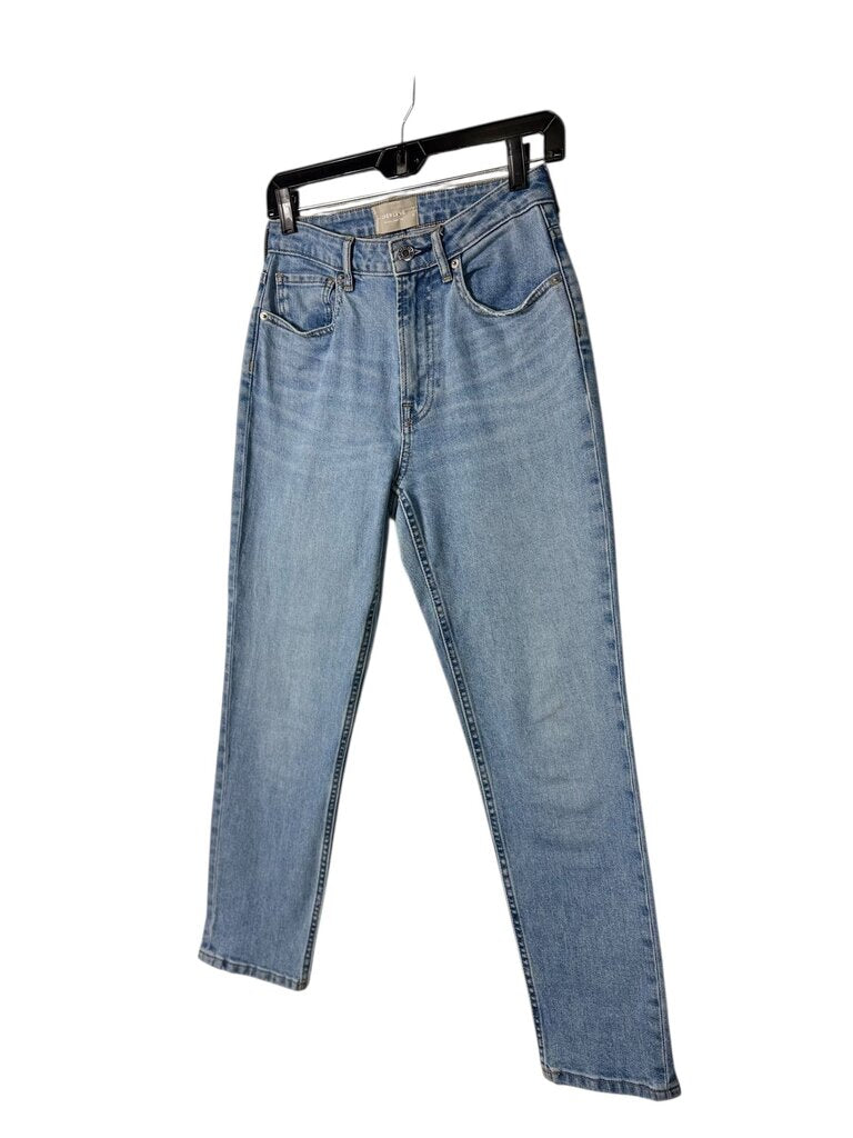 EVERLANE CURVY CHEEKY JEANS