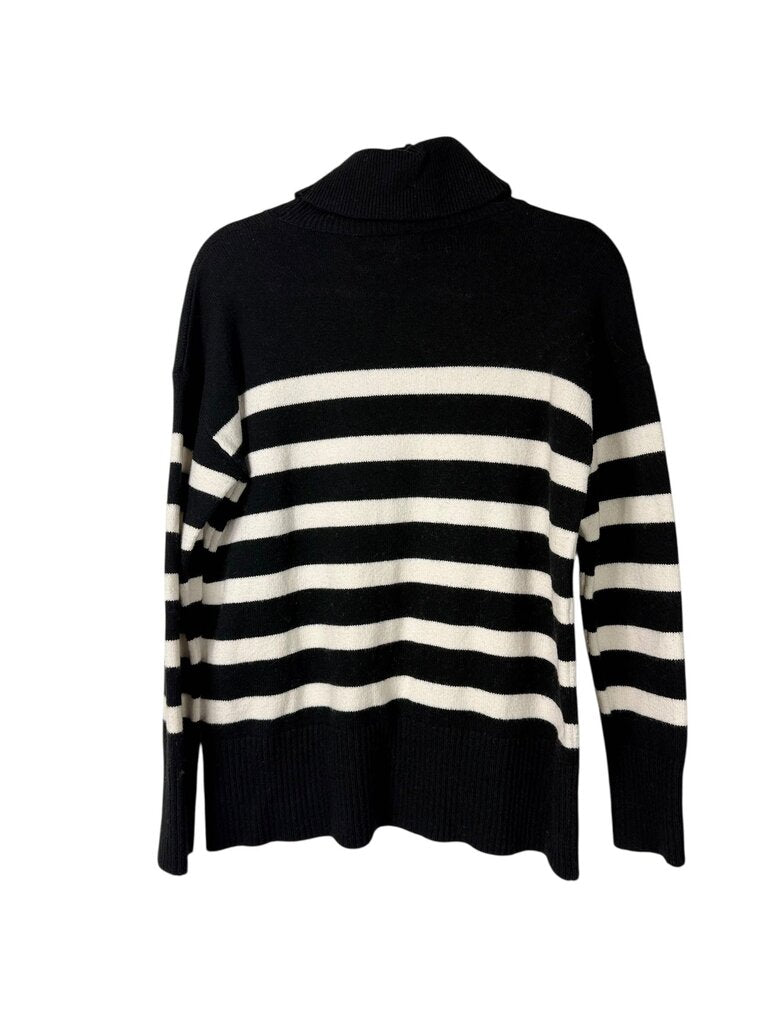 BANANA REPUBLIC STRIPED TURTLENECK SWEATER