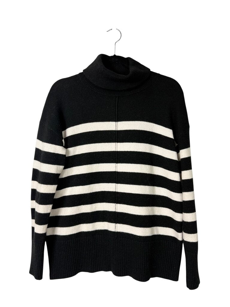 BANANA REPUBLIC STRIPED TURTLENECK SWEATER