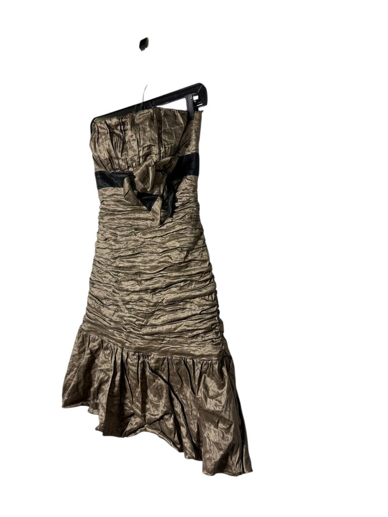 BCBG MAXAZRIA STRAPLESS ORGANZA DRESS