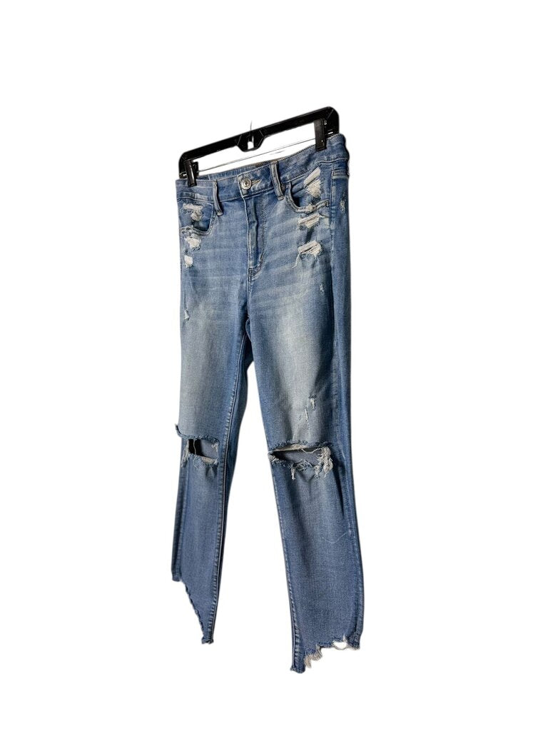 AMERICAN EAGLE DISTRESSED SKINNY JEANS
