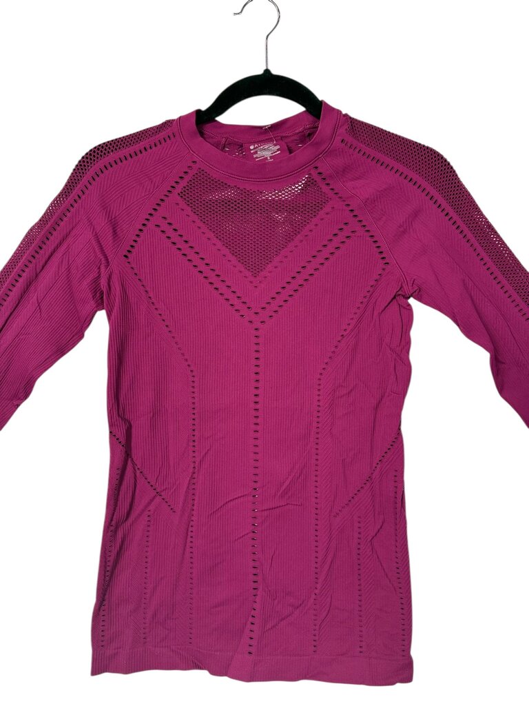 ATHLETA PREFORATED FITTED TOP