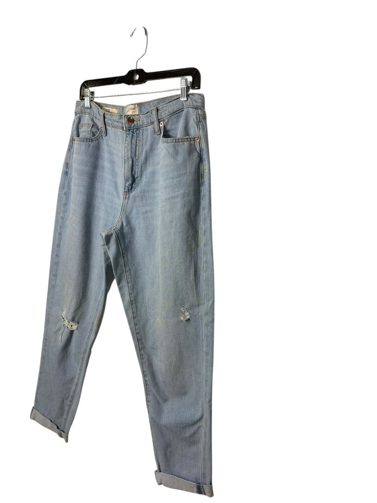 UNIVERSAL THREAD DISTRESSED BOYFRIEND JEANS