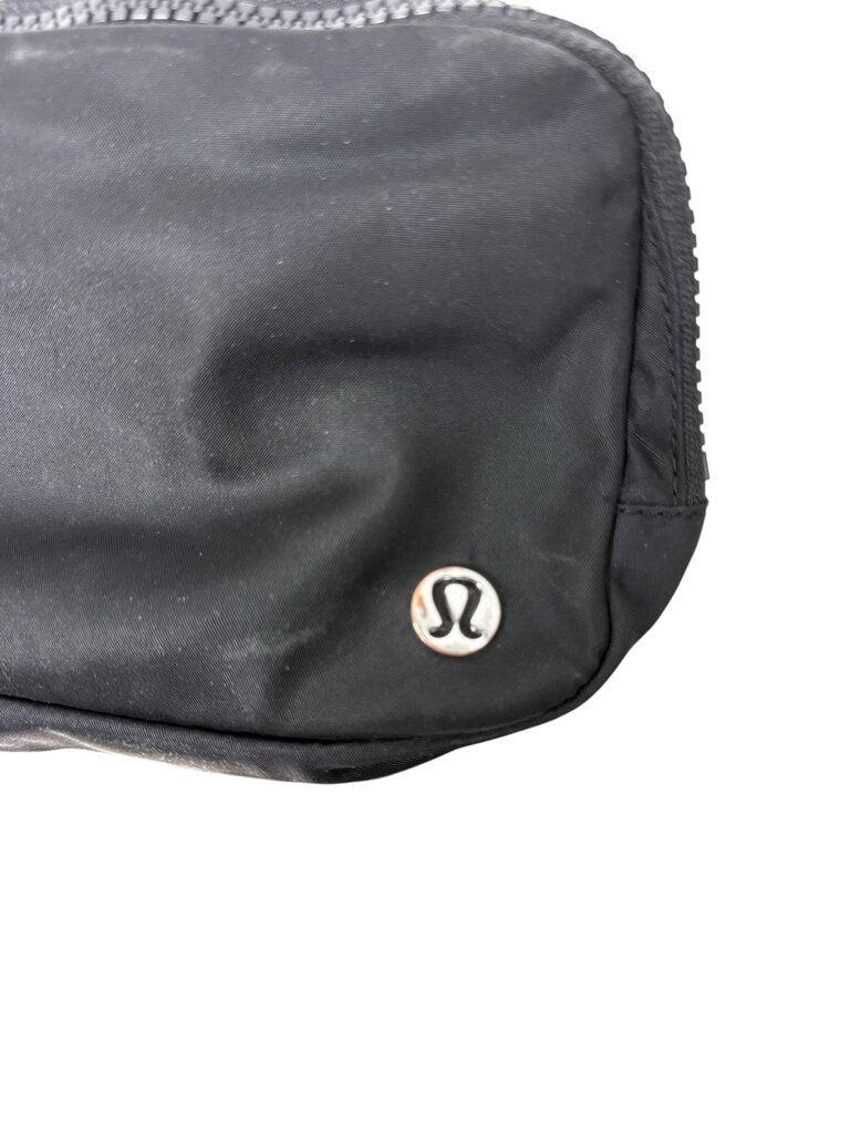 LULULEMON EVERYWHERE BELT BAG